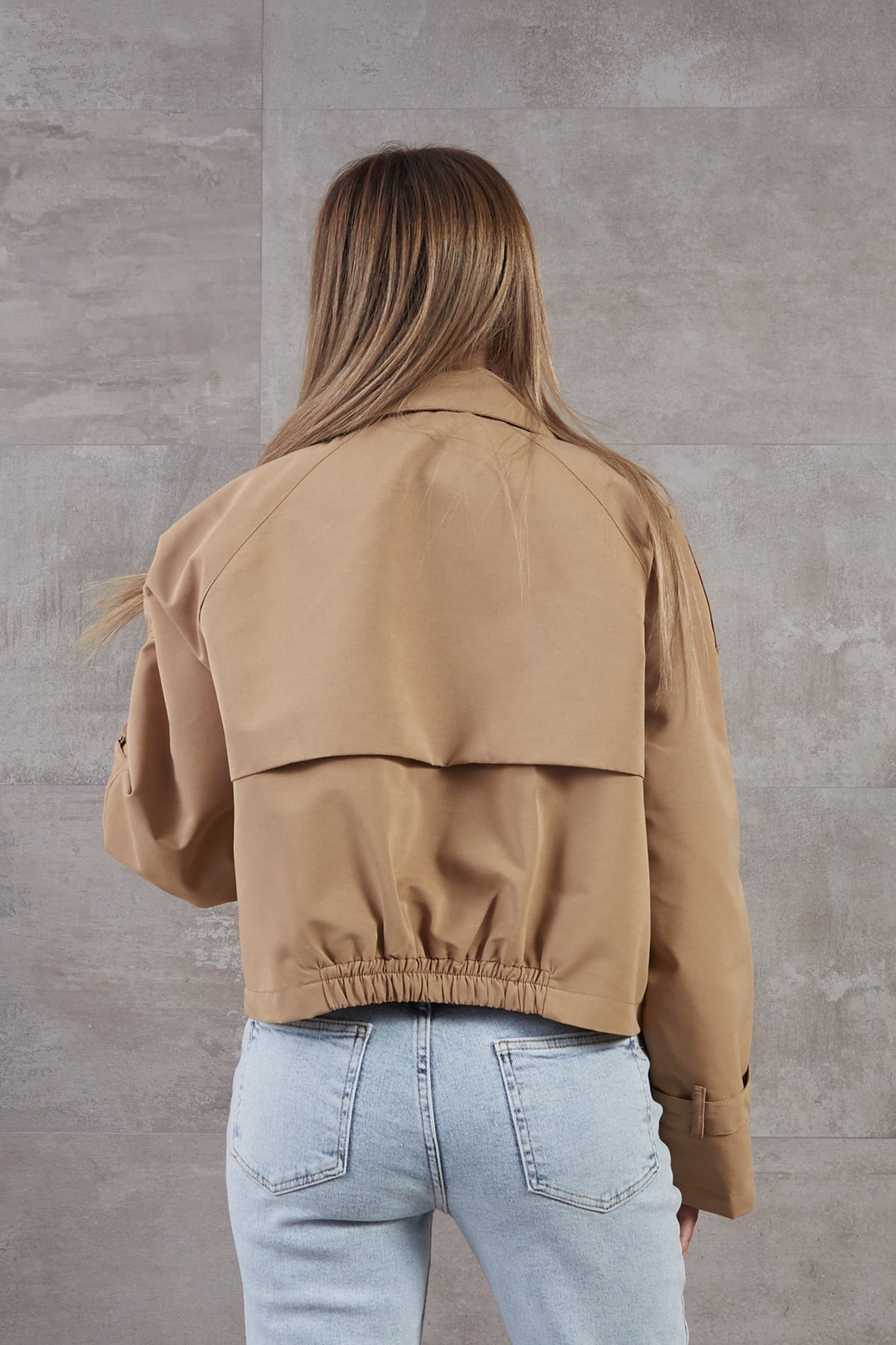 Kruvaze Yaka Düğmeli Kısa Ceket Sütlü Kahve