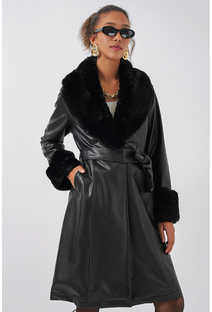 1045 Yaka Kürklü Kemerli Suni Deri Mont