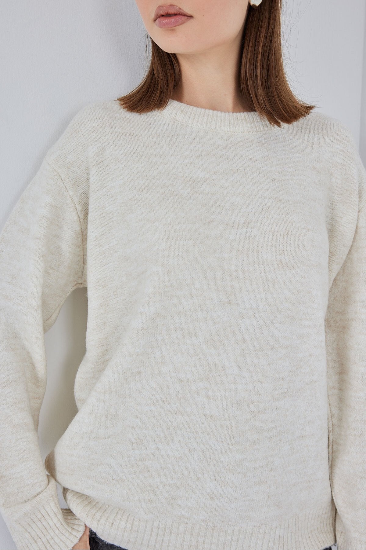 15895 Oversize Düz Krem Triko Kazak