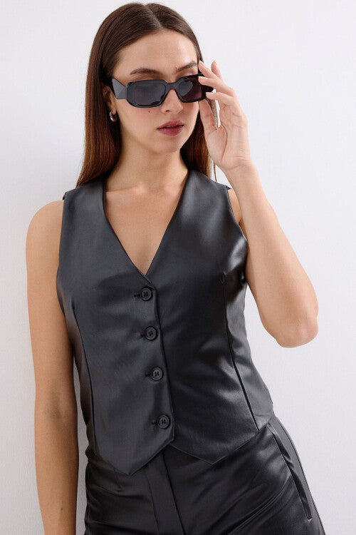 Qisqa sun'iy charm yelek - qora 6799
