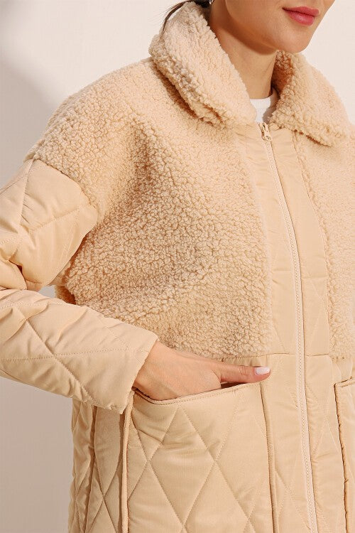Peluş Detaylı Oversize Şişme Mont - Bej 5182