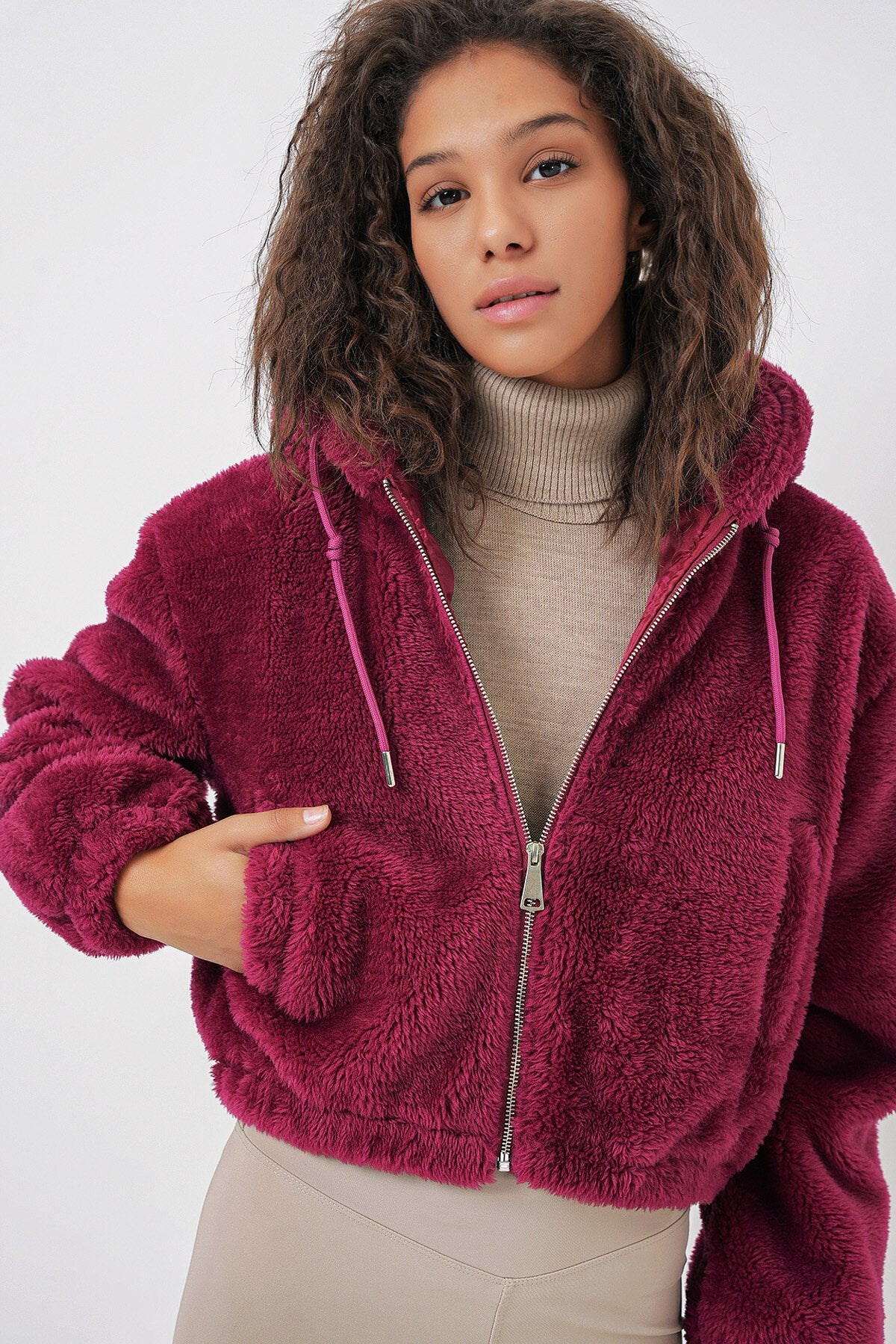 Merterium 5193 Kapüşonlu Peluş Crop Ceket - Mürdüm