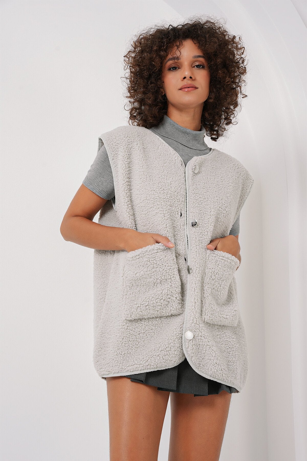 Cepli Peluş Yelek - Gri 6803
