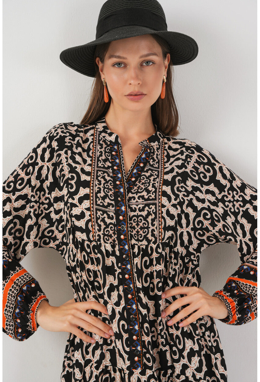 Kadın Desenli Uzun Tesettür Elbise 2585