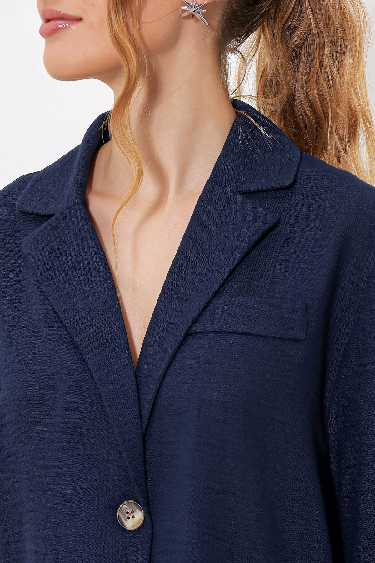 Merterium Kadın Lacivert Çift Düğmeli Oversize Crop Keten Ceket 0706