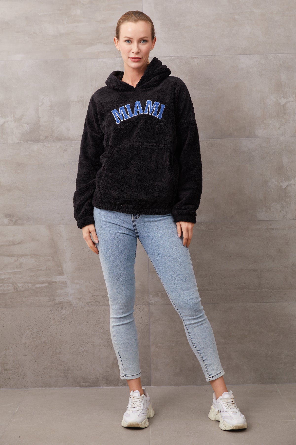 Kapüşonlu Peluş Sweatshirt Siyah