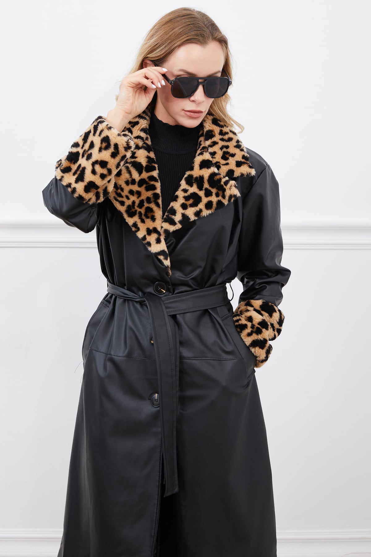 Leopar Kürklü Deri Kaban Siyah