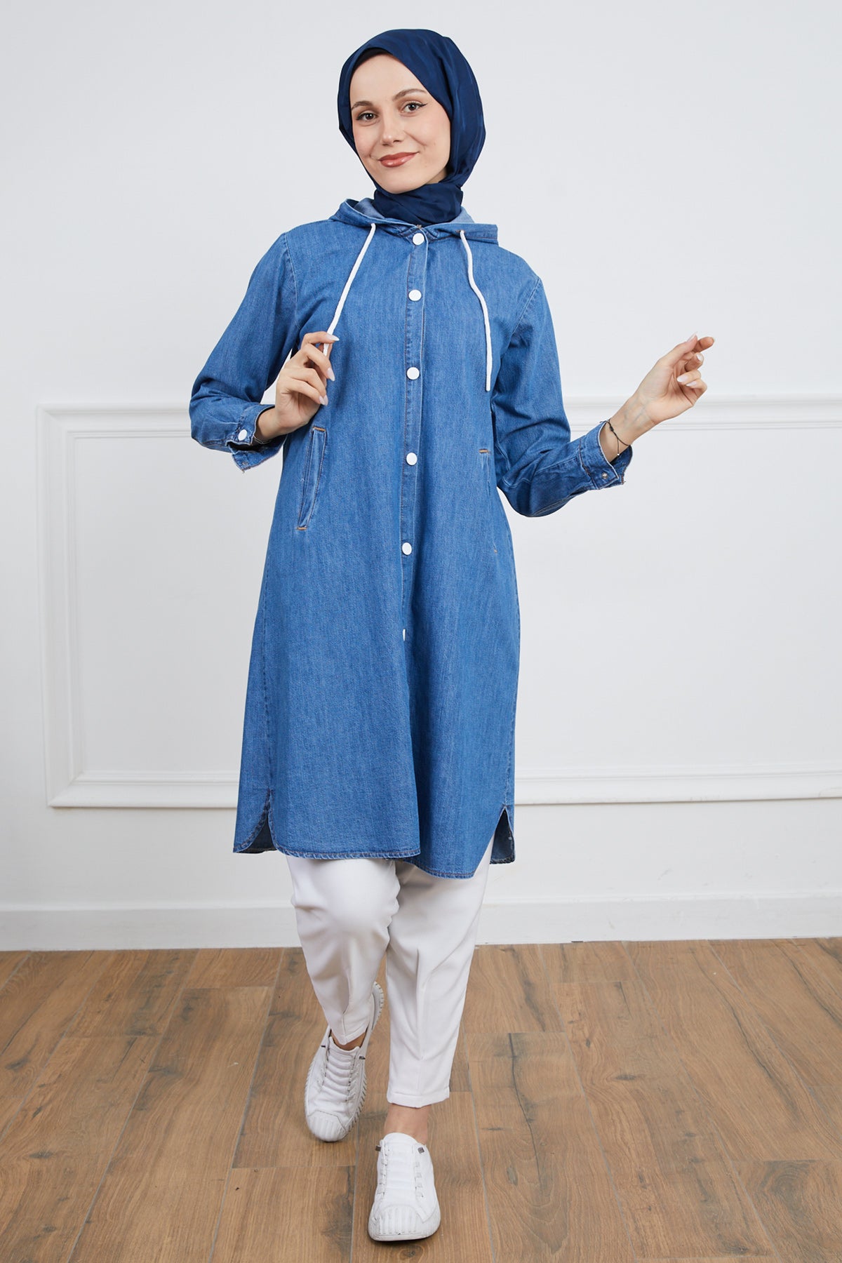 Kapüşonlu Çıtçıtlı Trençkot Mavi