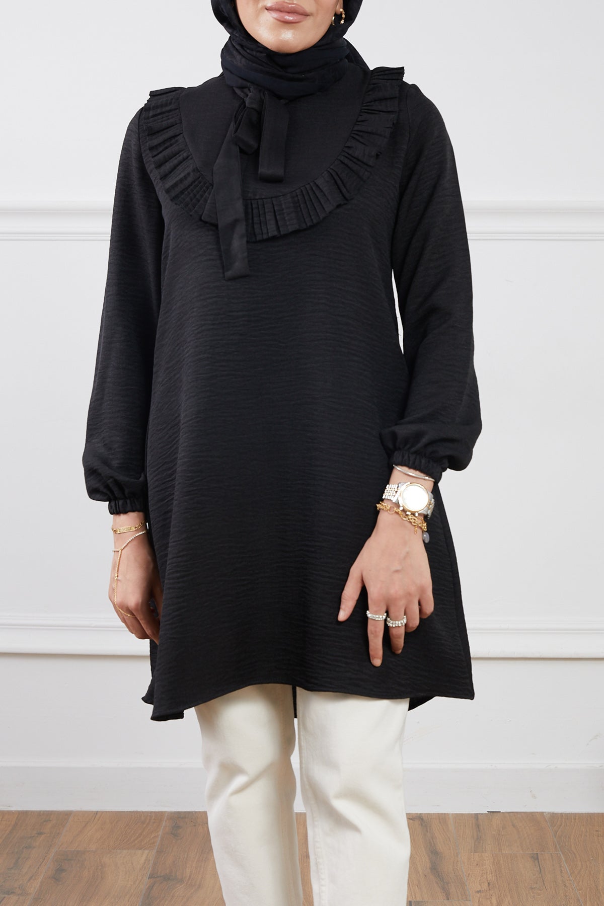 Fırfır Detaylı Tunik Siyah