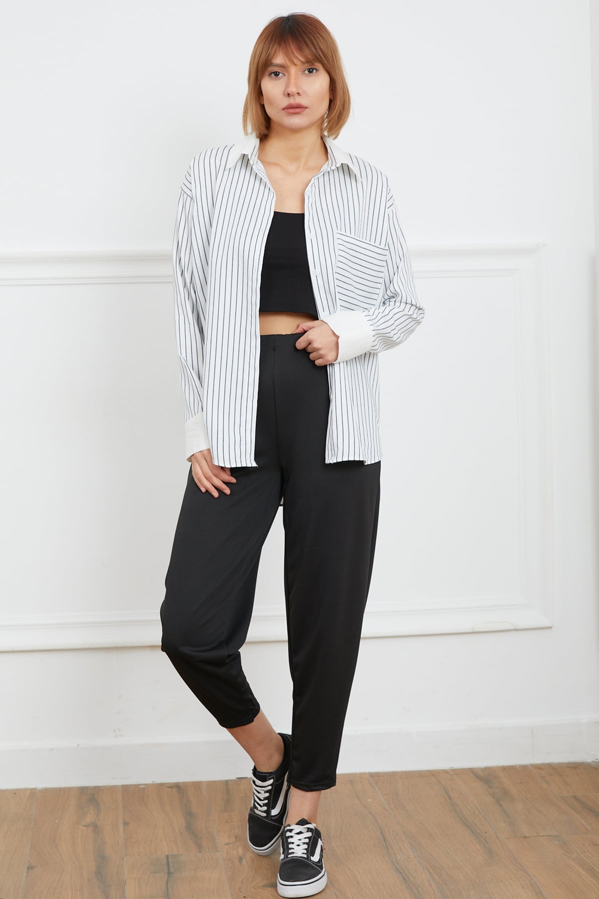 Tek Cepli Çizgili Gömlek Siyah