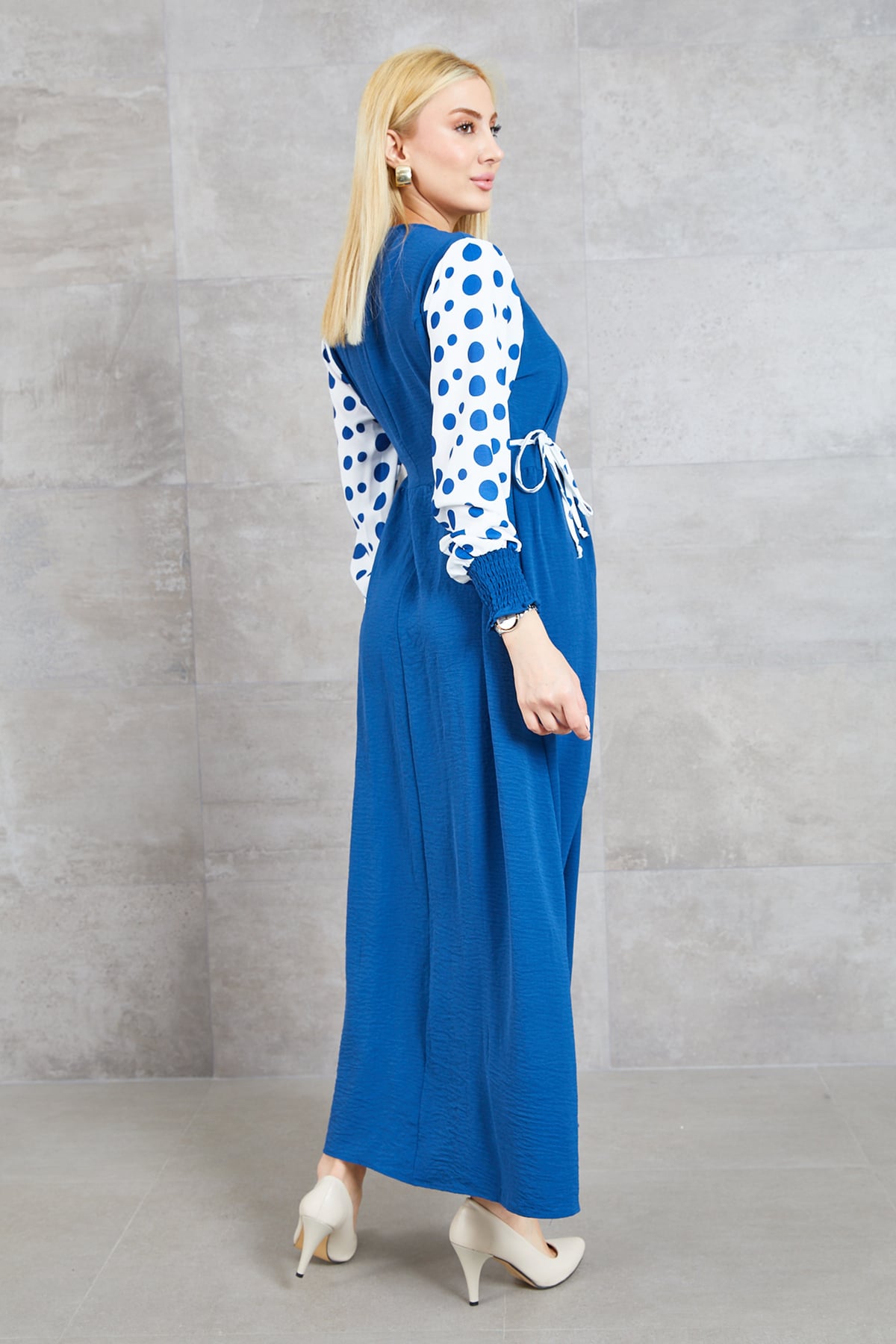 Büyük Beden Puantiyeli Kolu Lastikli Uzun Elbise İndigo