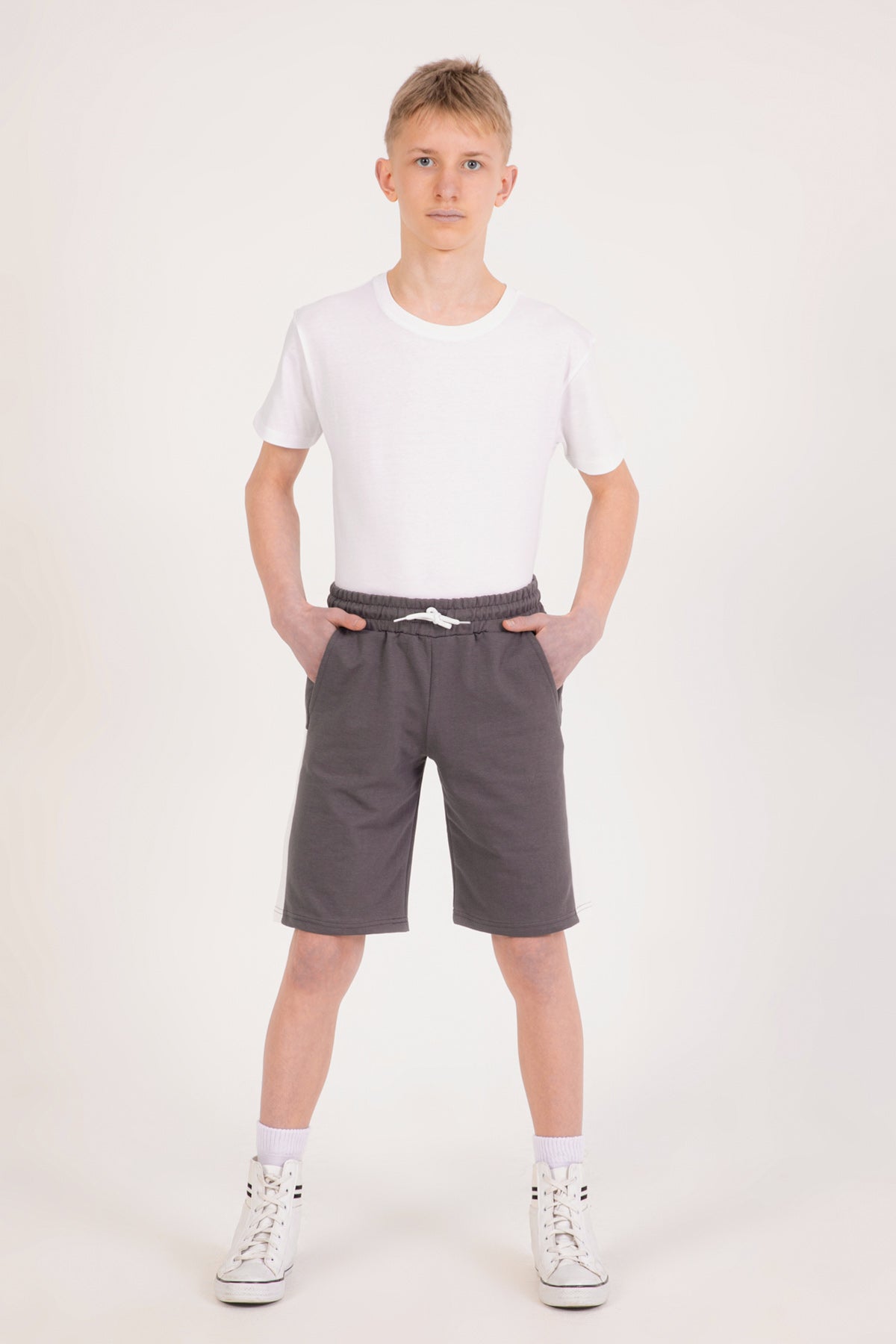 Erkek Çocuk Garnili Şort Füme