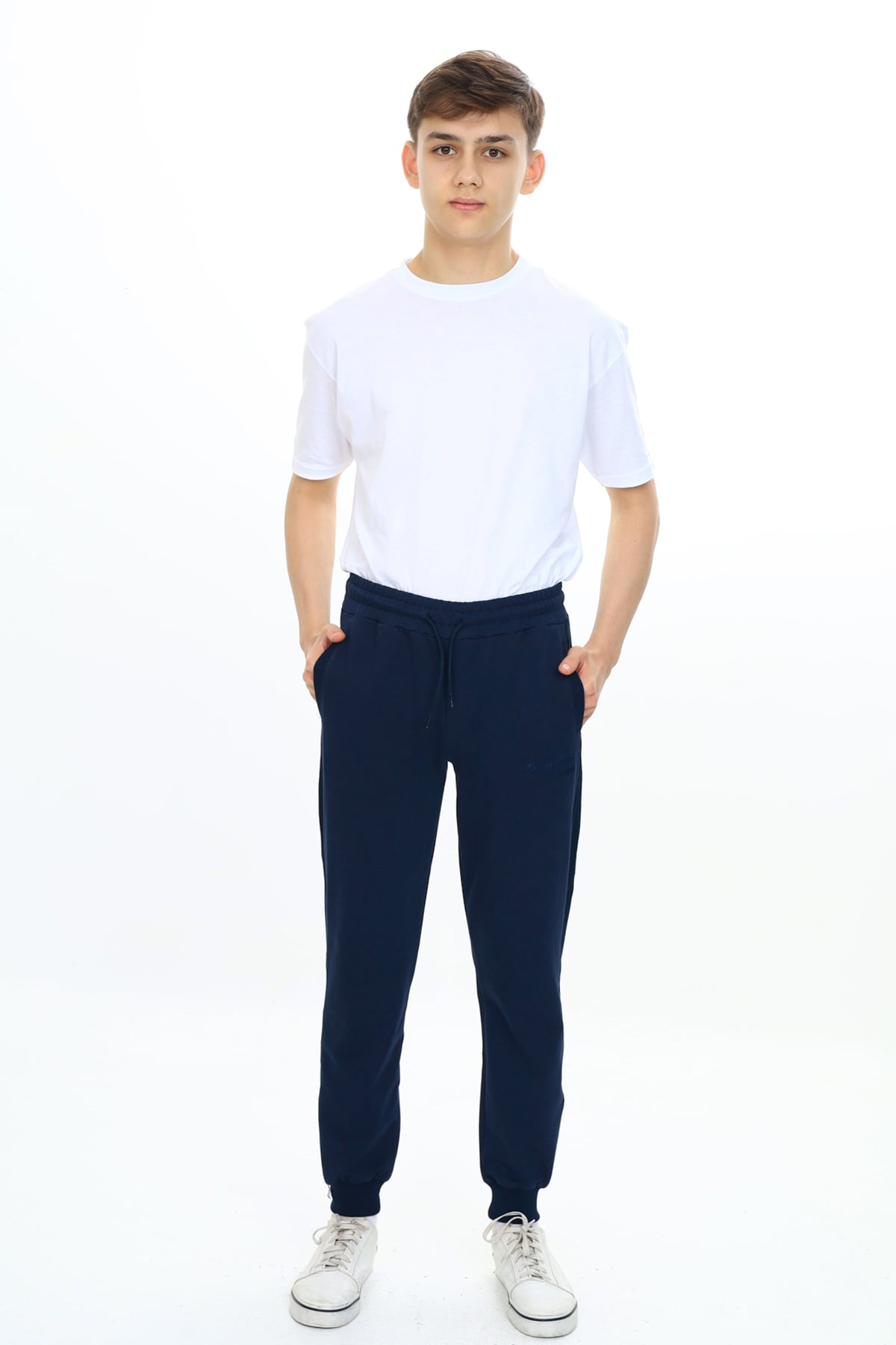 Erkek Çocuk Nakışlı Eşofman Altı Lacivert