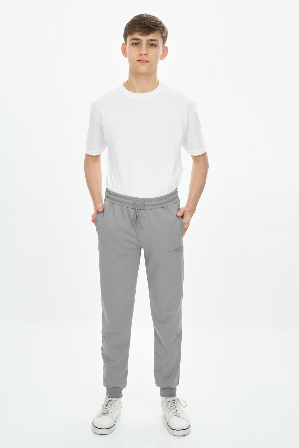 Erkek Çocuk Nakışlı Eşofman Altı Gri