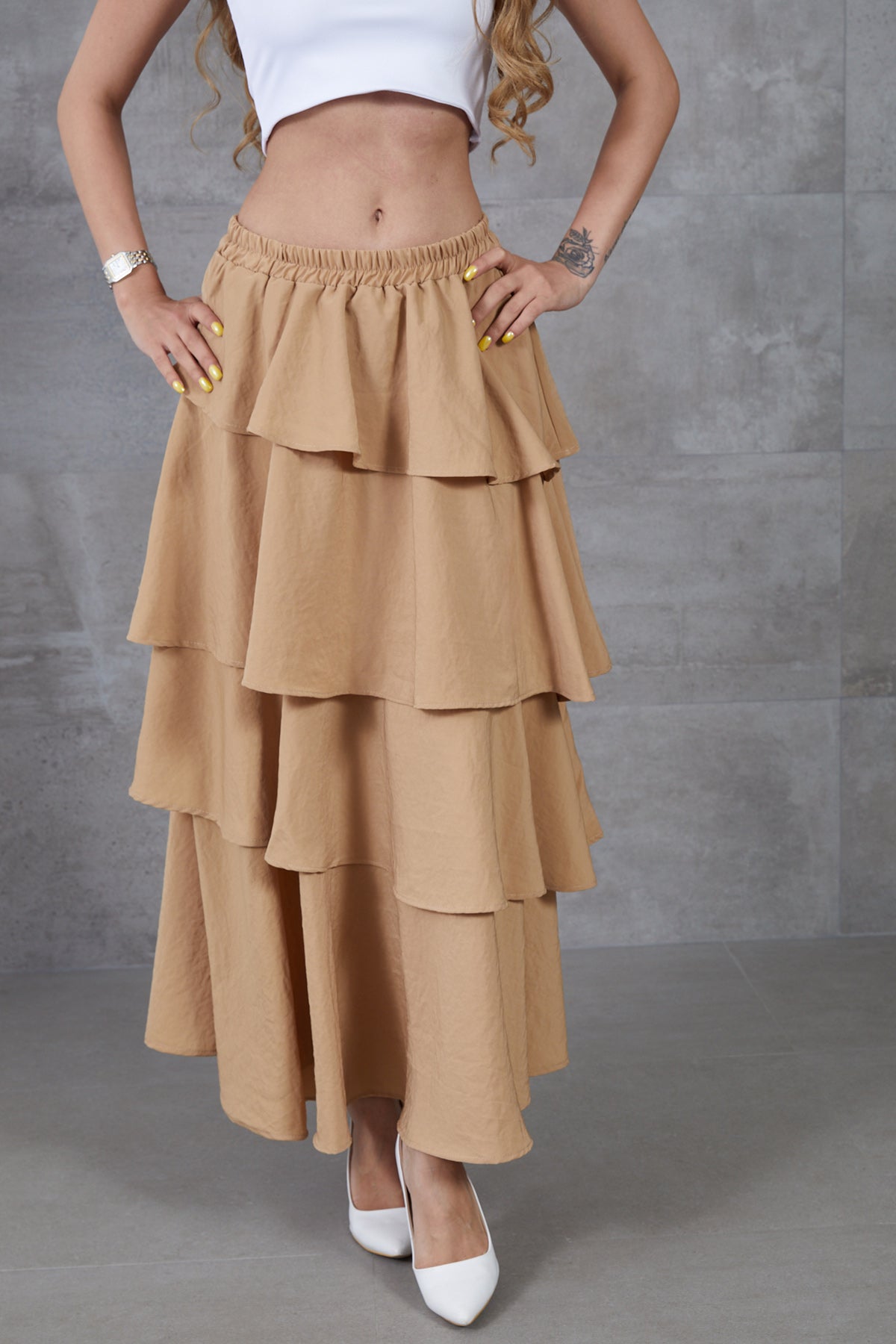 Katlı Kesim Fırfırlı Beli Lastikli Uzun Etek Sütlü Kahve