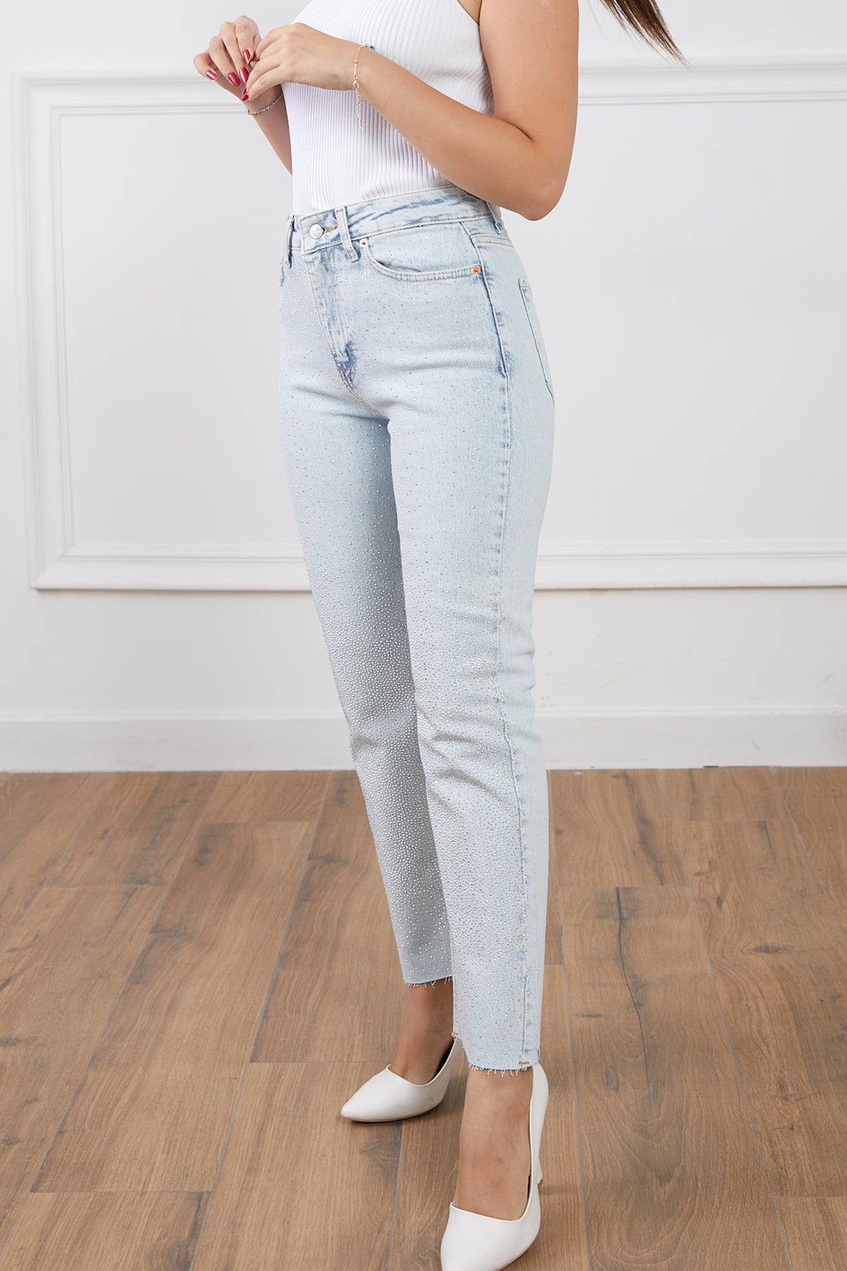 Yüksek Bel Taşlı Kesik Paça Kot Pantolon Açık Mavi