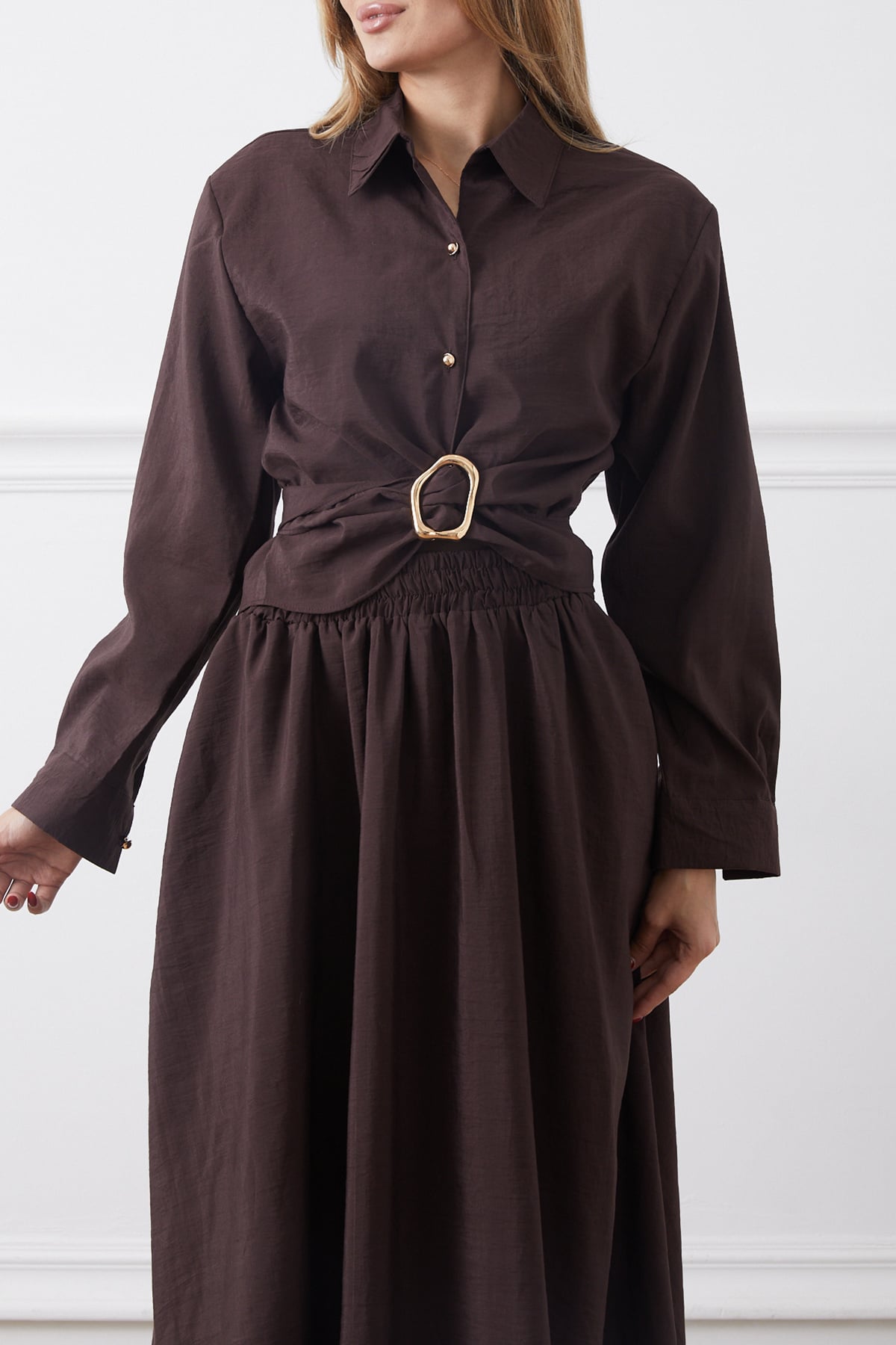 Kemer Detaylı Gömlek Etek İkili Takım Kahve