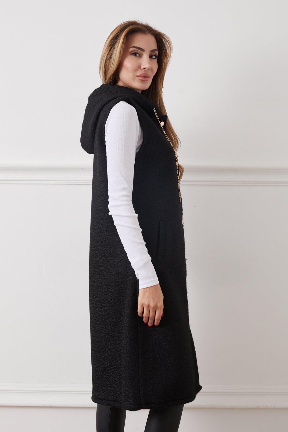 Zincir Detaylı Kapüşonlu Uzun Buklet Yelek Siyah