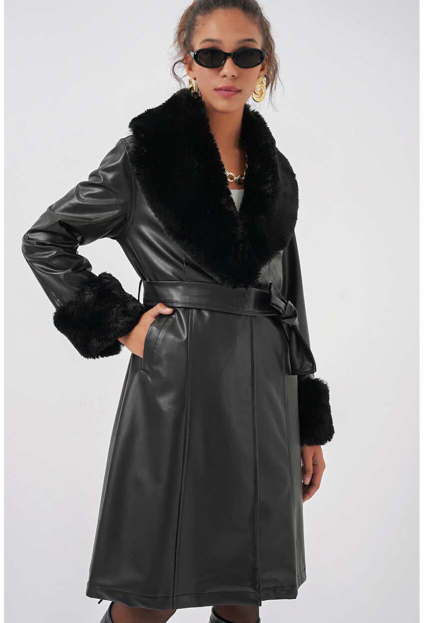 1045 Yaka Kürklü Kemerli Suni Deri Mont