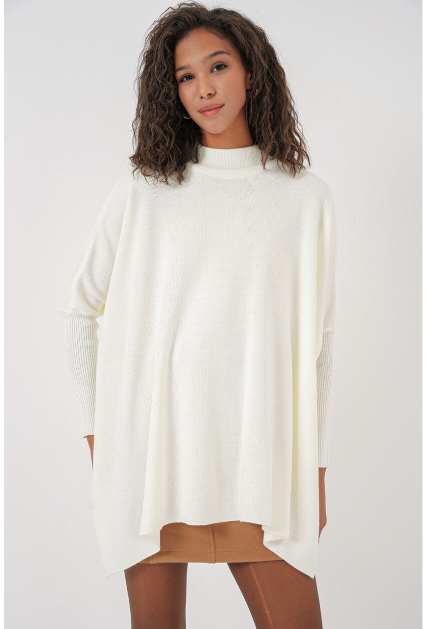 15783 Yırtmaçlı Panço Kazak