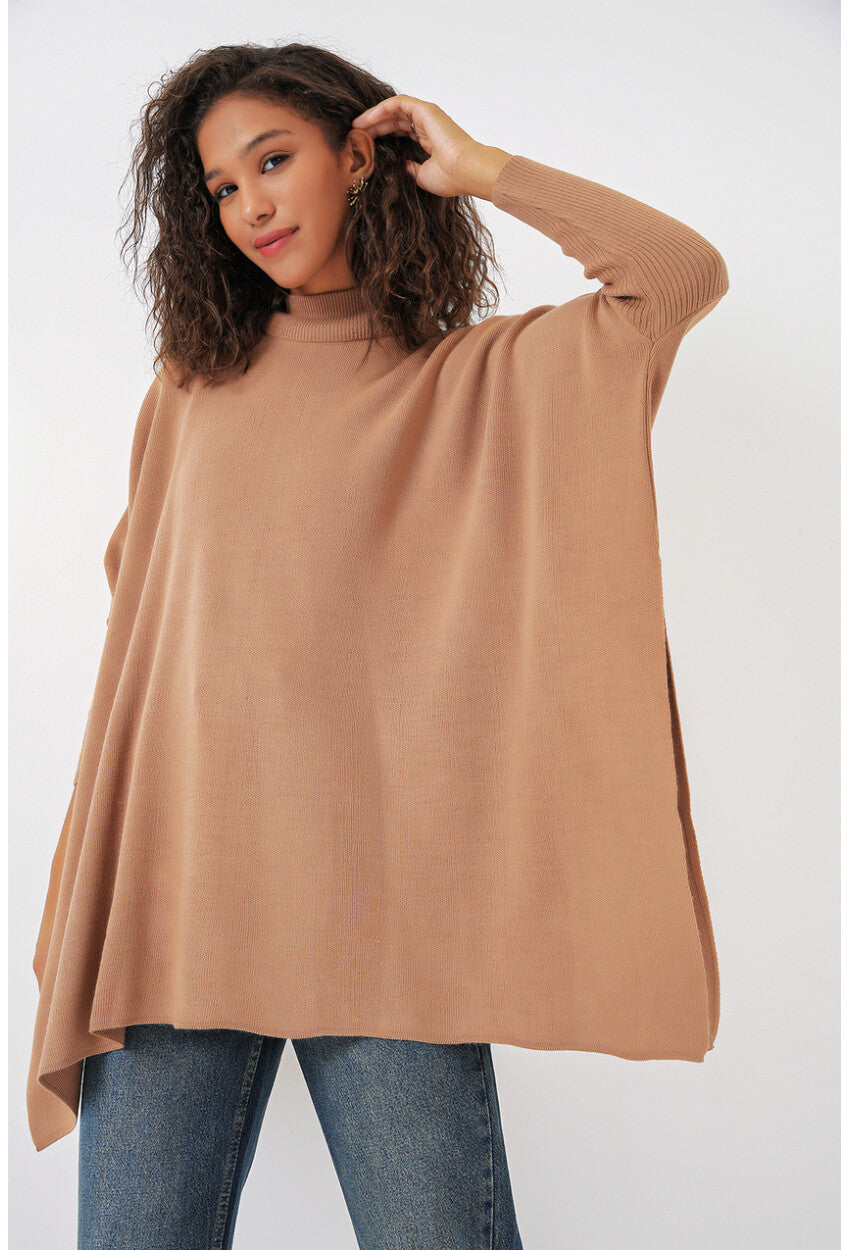 15783 Yırtmaçlı Panço Kazak