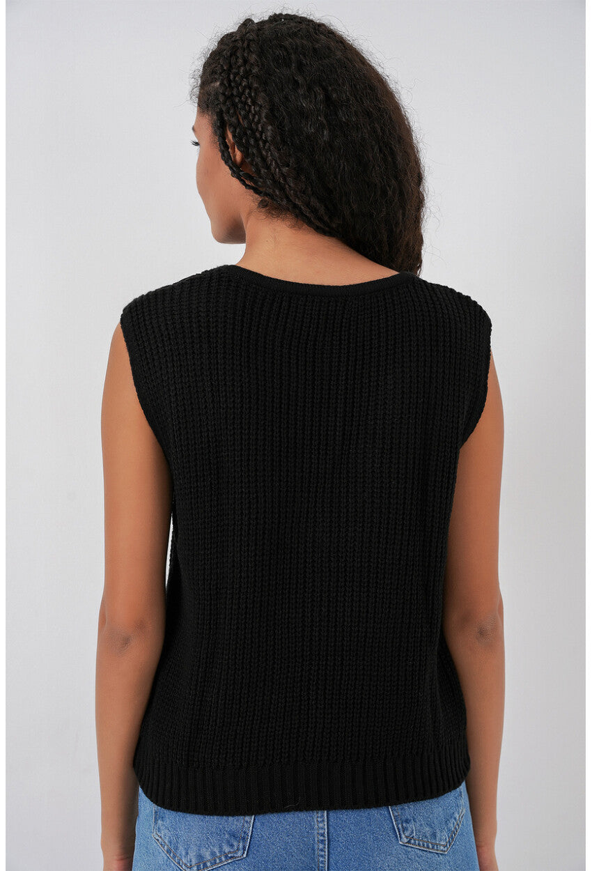 15882 Düğmeli Kısa Triko Yelek