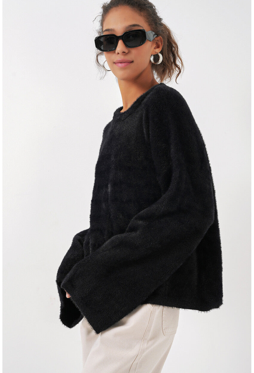 15915 Yumuşak Dokulu Triko Kazak