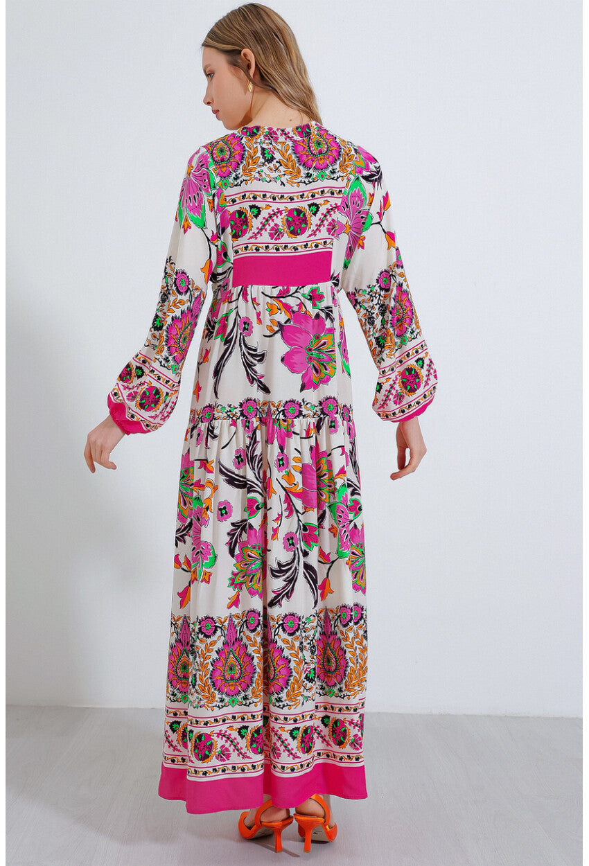 2423 Otantik Desenli Elbise