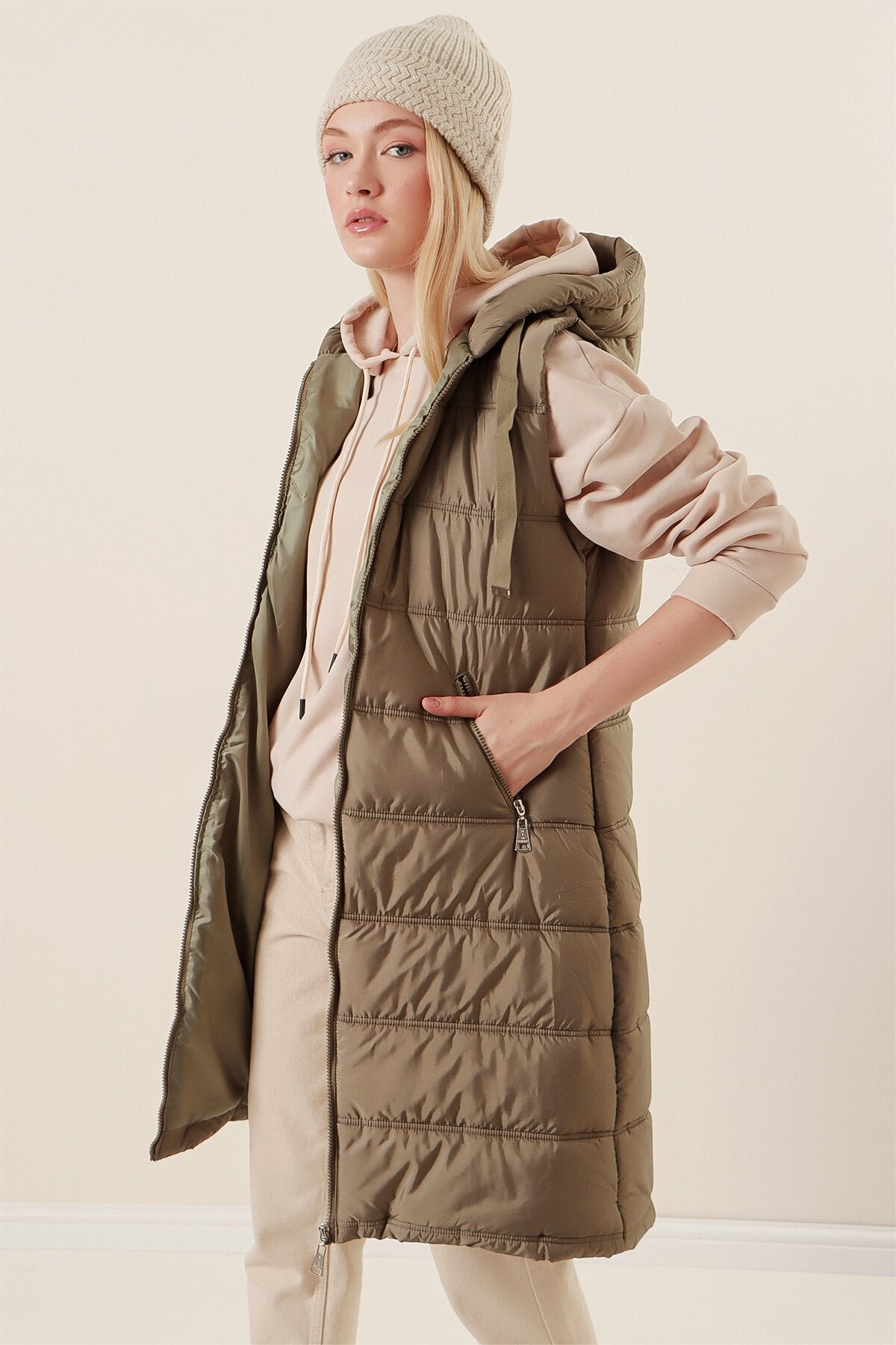 Qopqoqli uzun puffer yelek - Çağla 5140