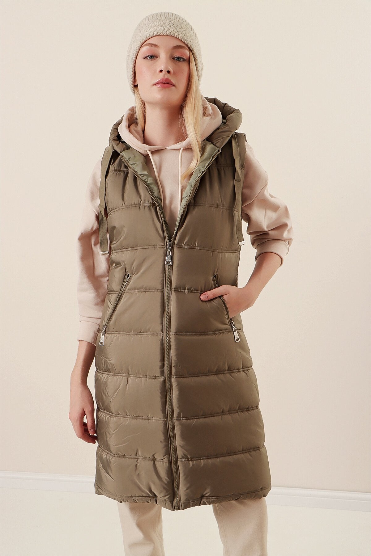 Qopqoqli uzun puffer yelek - Çağla 5140