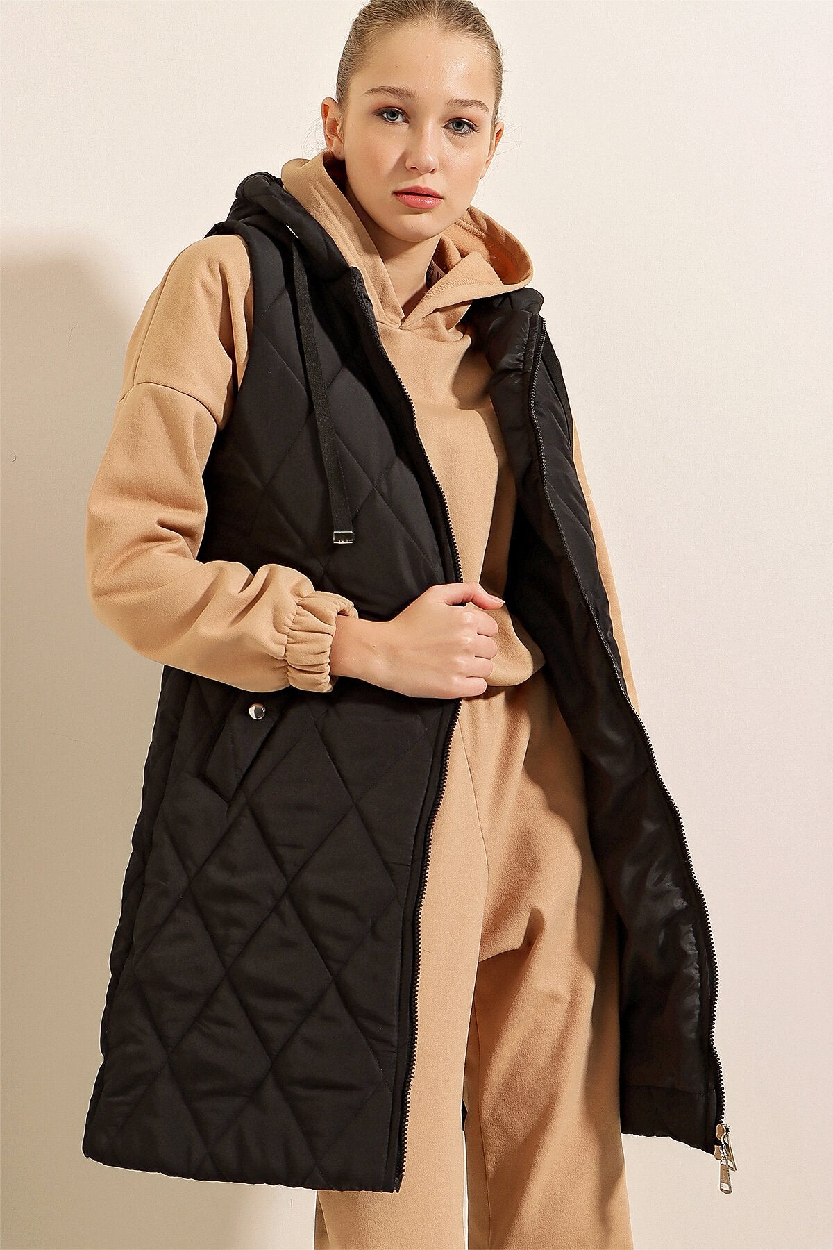 Qopqogʻi uzun puffer yelek - Oddiy qora 5140