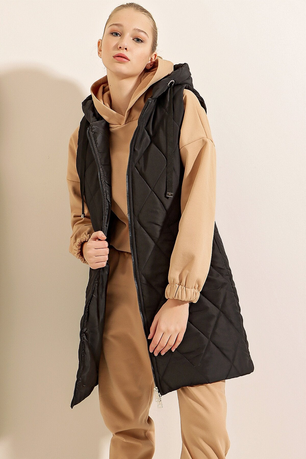 Qopqogʻi uzun puffer yelek - Oddiy qora 5140