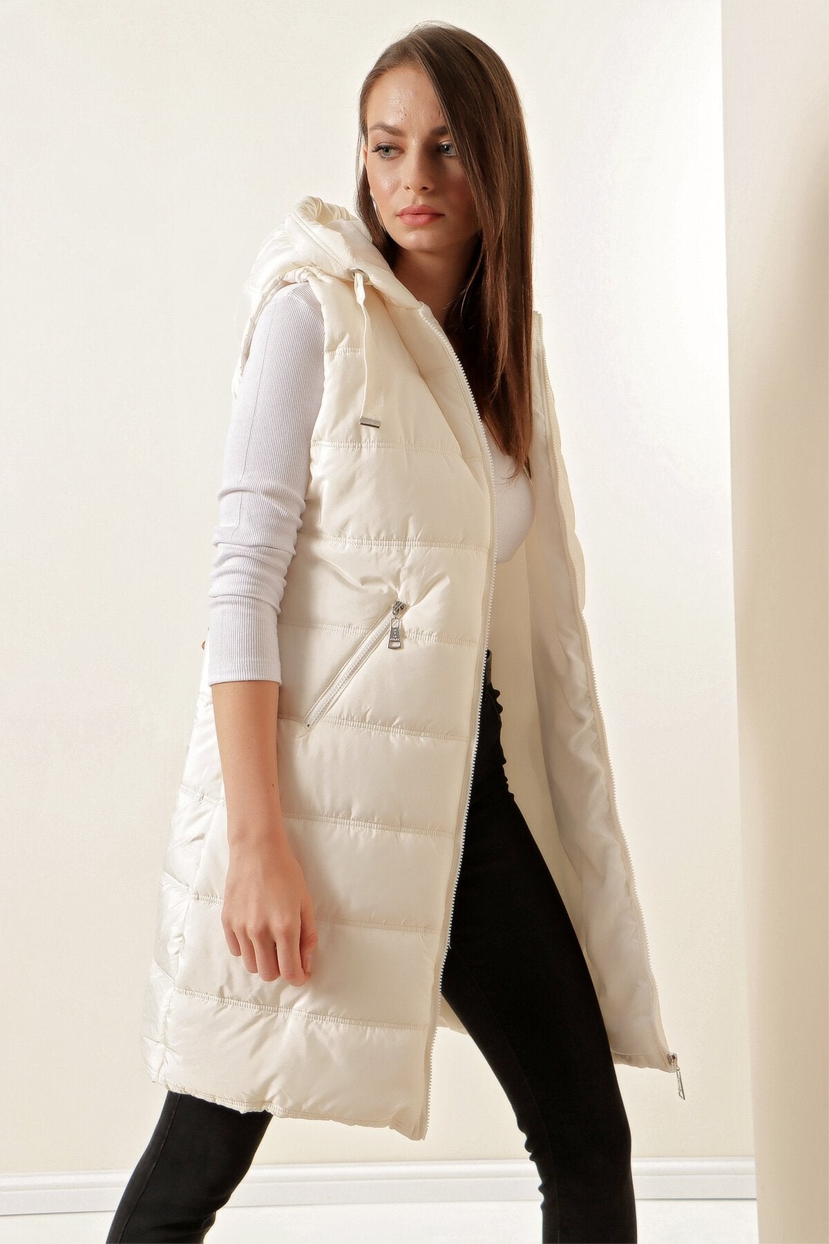 Qopqoqli uzun puffer yelek - Ekru 5140