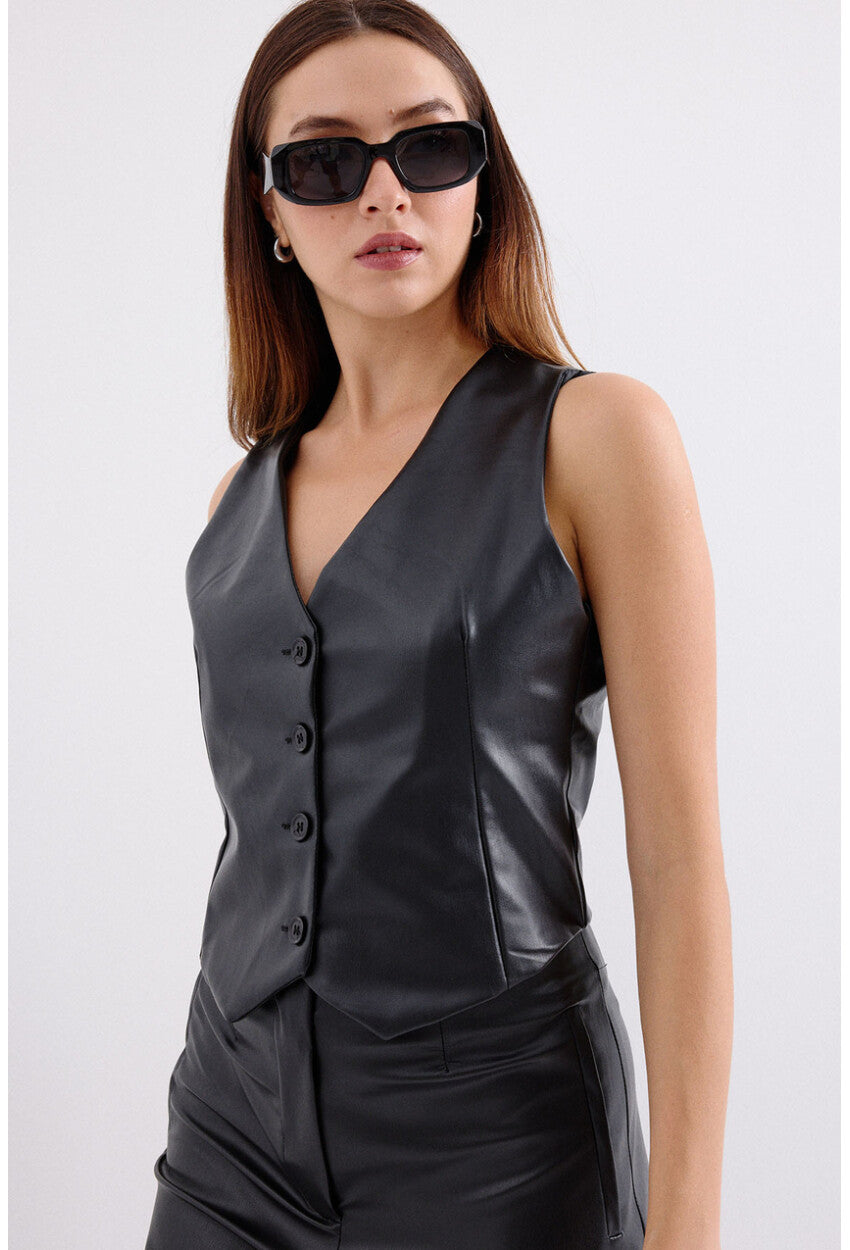 6799 Kısa Suni Deri Yelek