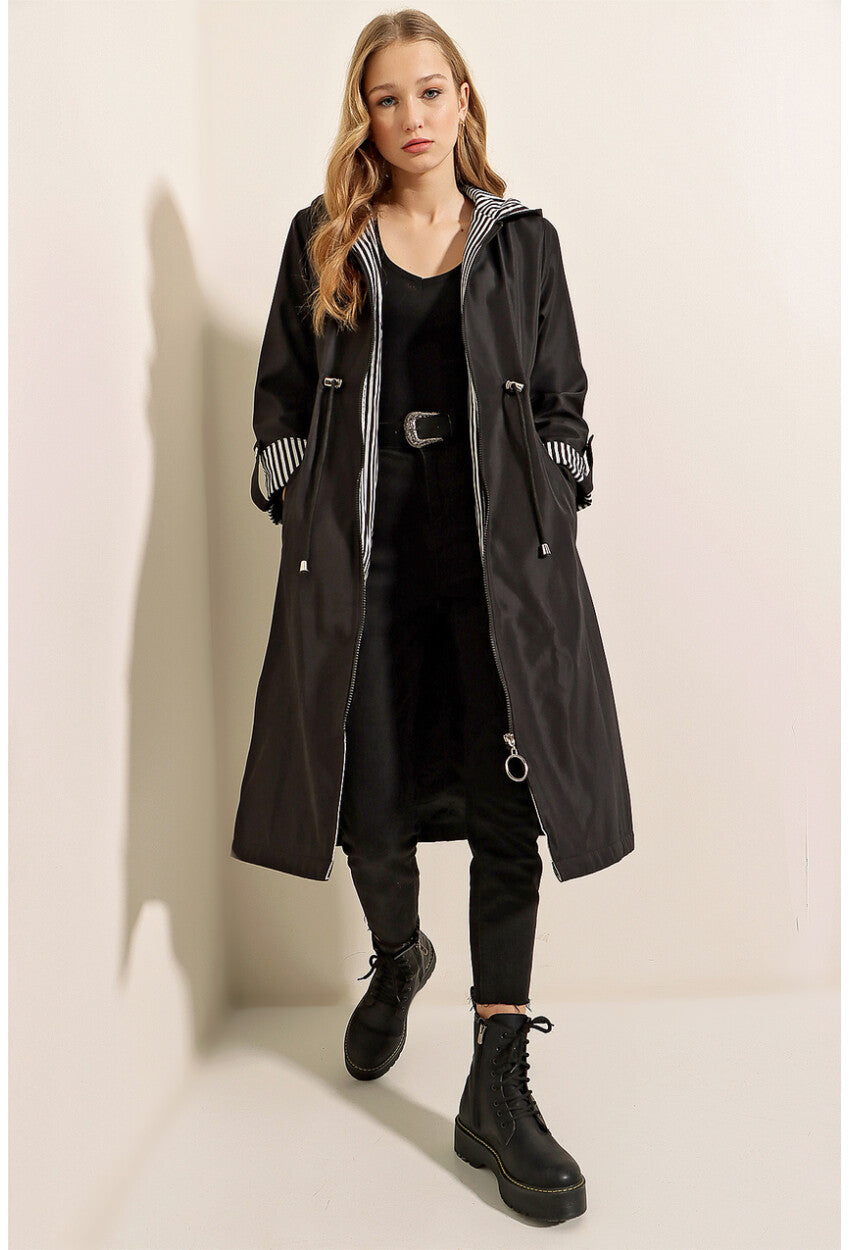 9091 Beli Büzgülü Kapşonlu Trençkot