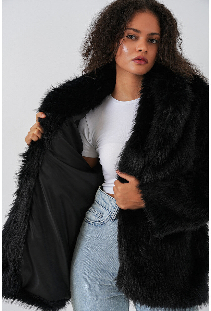 Kadın Kemerli Oversize Kürklü Kaban