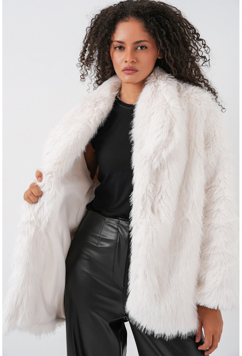 Kadın Kemerli Oversize Kürklü Kaban