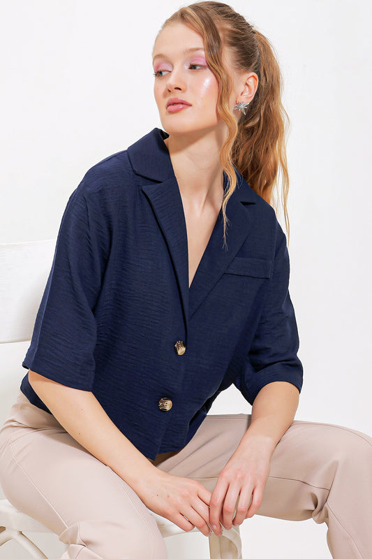Merterium Kadın Lacivert Çift Düğmeli Oversize Crop Keten Ceket 0706
