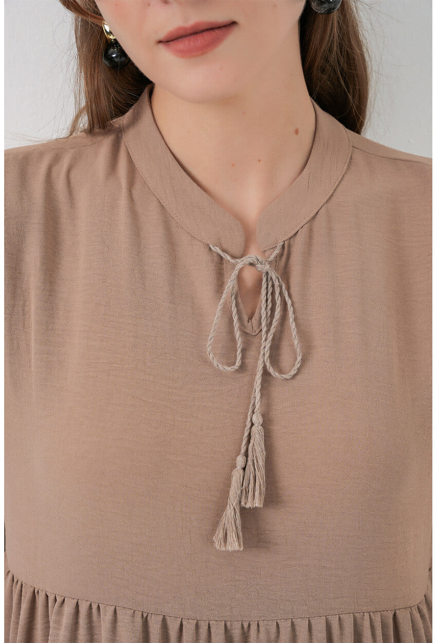 T1627 Yaka Bağcıklı Elbise