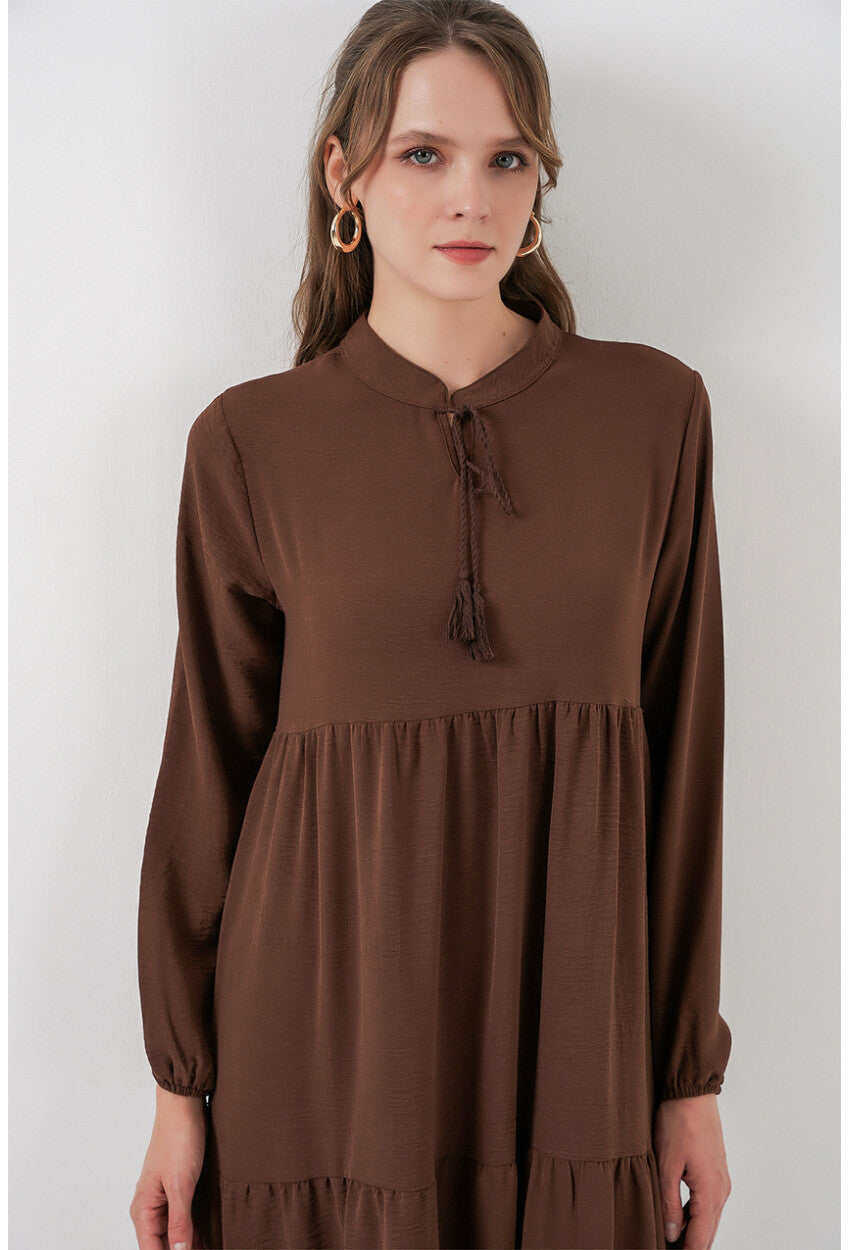 T1627 Yaka Bağcıklı Elbise